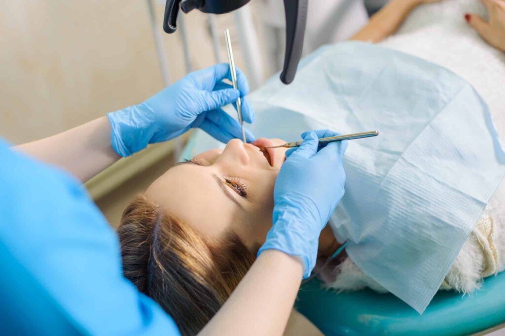 Signs and Symptoms of a Tooth in Need of a Root Canal