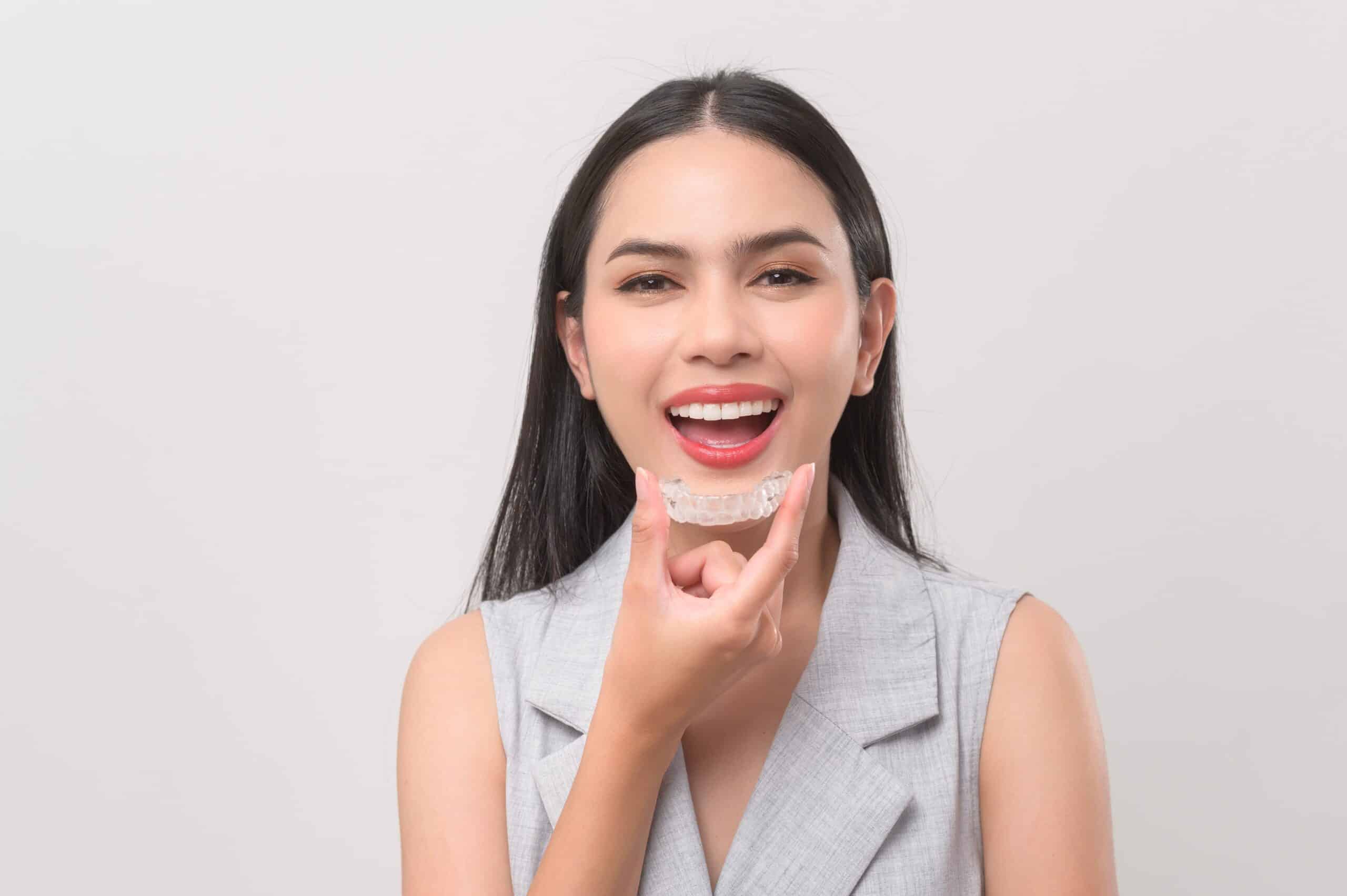 How to Clean Invisalign Retainers: A Comprehensive Guide for Patients at Springs Dental in Murrieta, CA